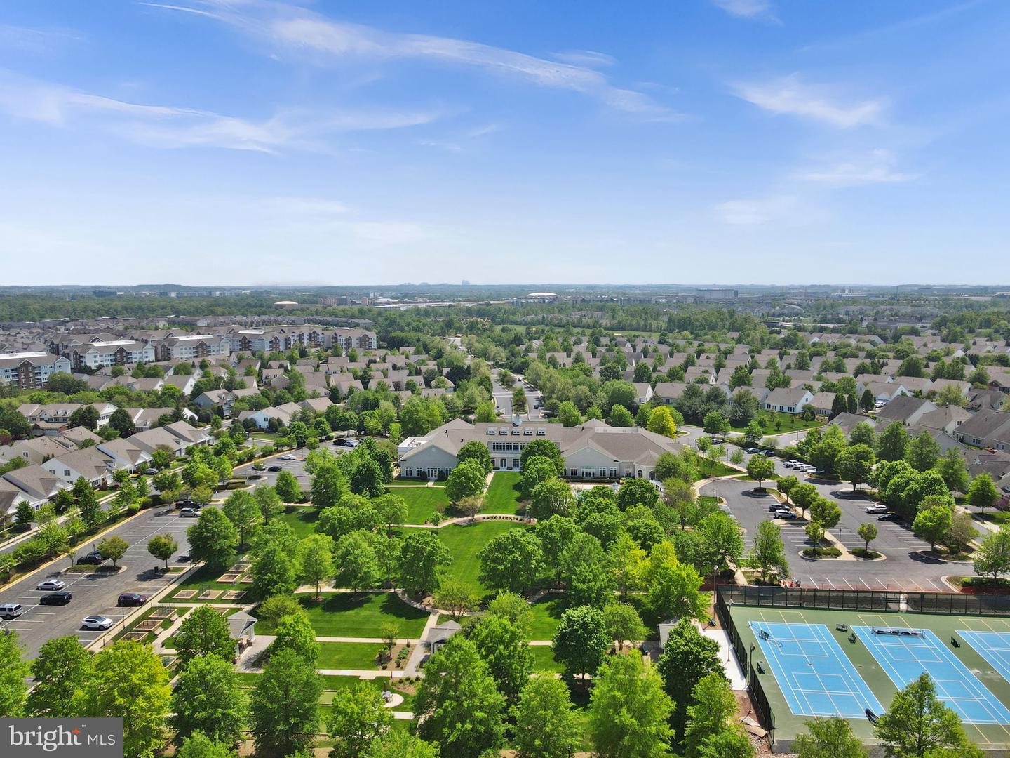 20458 VALLEY FALLS SQ, ASHBURN, Virginia 20147, 2 Bedrooms Bedrooms, ,2 BathroomsBathrooms,Residential,For sale,20458 VALLEY FALLS SQ,VALO2095982 MLS # VALO2095982