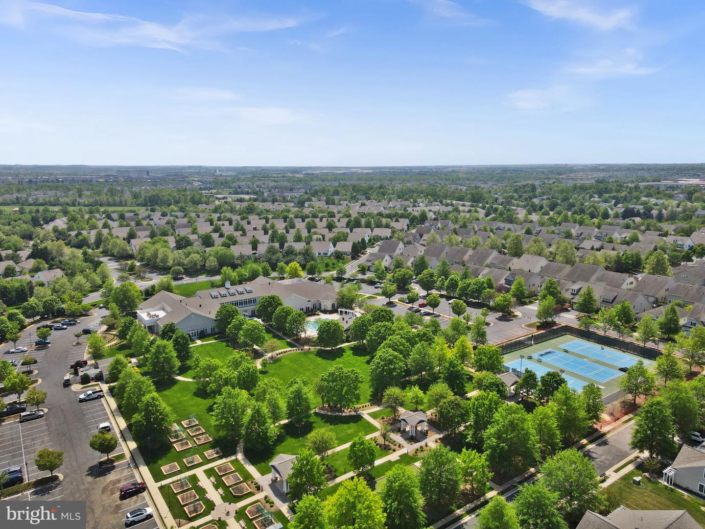 20458 VALLEY FALLS SQ, ASHBURN, Virginia 20147, 2 Bedrooms Bedrooms, ,2 BathroomsBathrooms,Residential,For sale,20458 VALLEY FALLS SQ,VALO2095982 MLS # VALO2095982
