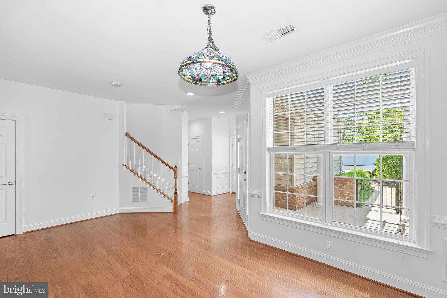 20458 VALLEY FALLS SQ, ASHBURN, Virginia 20147, 2 Bedrooms Bedrooms, ,2 BathroomsBathrooms,Residential,For sale,20458 VALLEY FALLS SQ,VALO2095982 MLS # VALO2095982