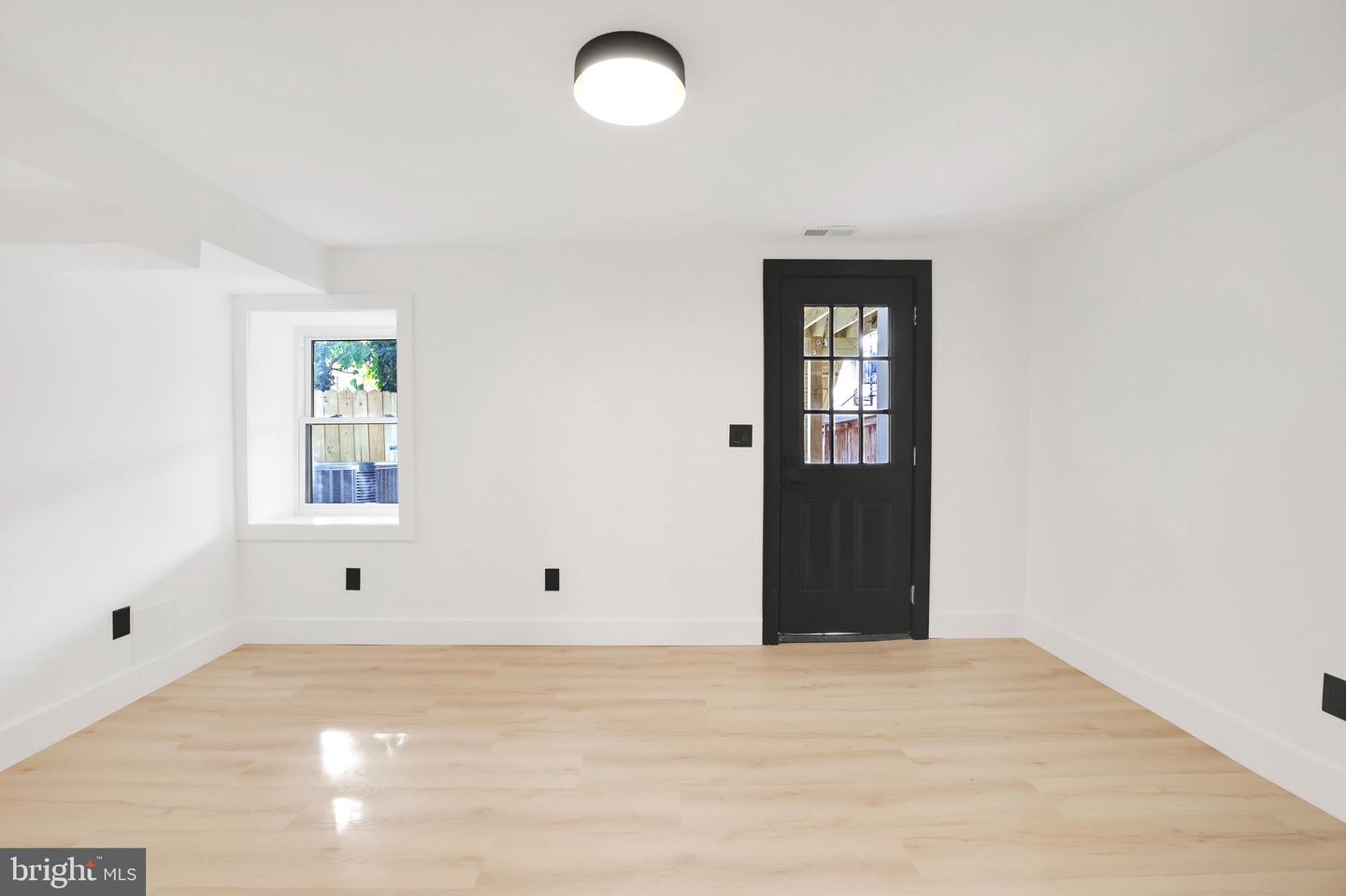 1404 MONTELLO AVE NE, WASHINGTON, District Of Columbia 20002, 4 Bedrooms Bedrooms, ,3 BathroomsBathrooms,Residential,For sale,1404 MONTELLO AVE NE,DCDC2199796 MLS # DCDC2199796