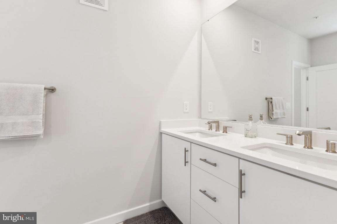 7421 BACKETT WOOD TER #1311, MCLEAN, Virginia 22102, 3 Bedrooms Bedrooms, ,2 BathroomsBathrooms,Residential,For sale,7421 BACKETT WOOD TER #1311,VAFX2239734 MLS # VAFX2239734