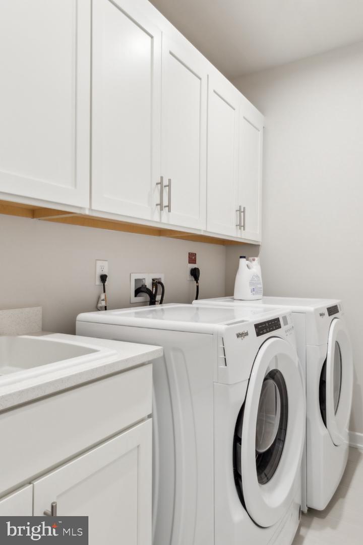 7421 BACKETT WOOD TER #1311, MCLEAN, Virginia 22102, 3 Bedrooms Bedrooms, ,2 BathroomsBathrooms,Residential,For sale,7421 BACKETT WOOD TER #1311,VAFX2239734 MLS # VAFX2239734