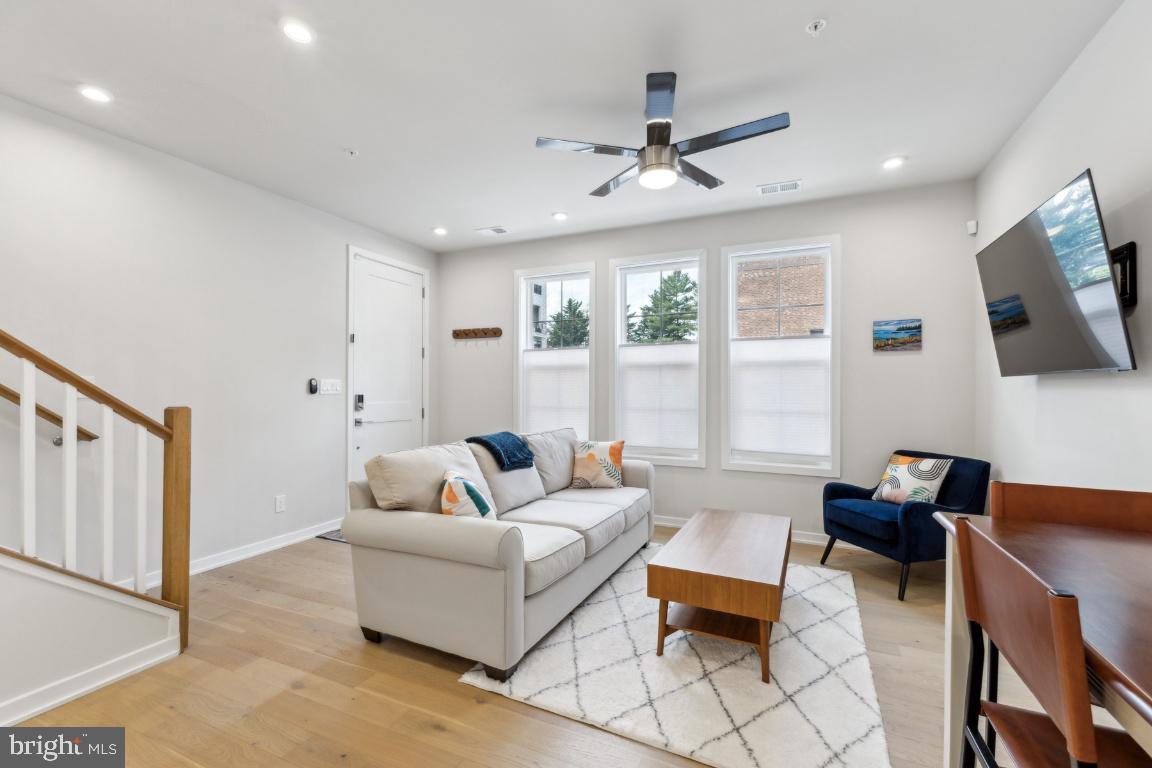7421 BACKETT WOOD TER #1311, MCLEAN, Virginia 22102, 3 Bedrooms Bedrooms, ,2 BathroomsBathrooms,Residential,For sale,7421 BACKETT WOOD TER #1311,VAFX2239734 MLS # VAFX2239734
