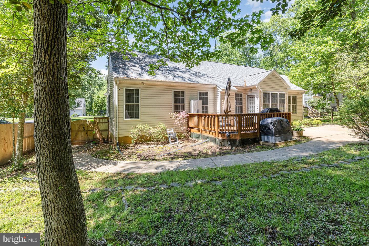 10805 CHANCELLORSVILLE DR, SPOTSYLVANIA, Virginia 22553, 3 Bedrooms Bedrooms, 11 Rooms Rooms,2 BathroomsBathrooms,Residential,For sale,10805 CHANCELLORSVILLE DR,VASP2032982 MLS # VASP2032982