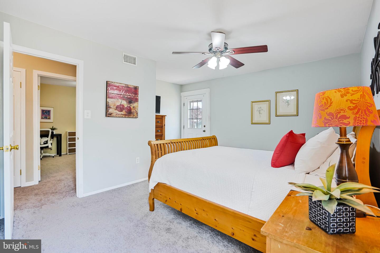 2316 KINGSBURY LN, WOODBRIDGE, Virginia 22192, 3 Bedrooms Bedrooms, ,2 BathroomsBathrooms,Residential,For sale,2316 KINGSBURY LN,VAPW2094338 MLS # VAPW2094338
