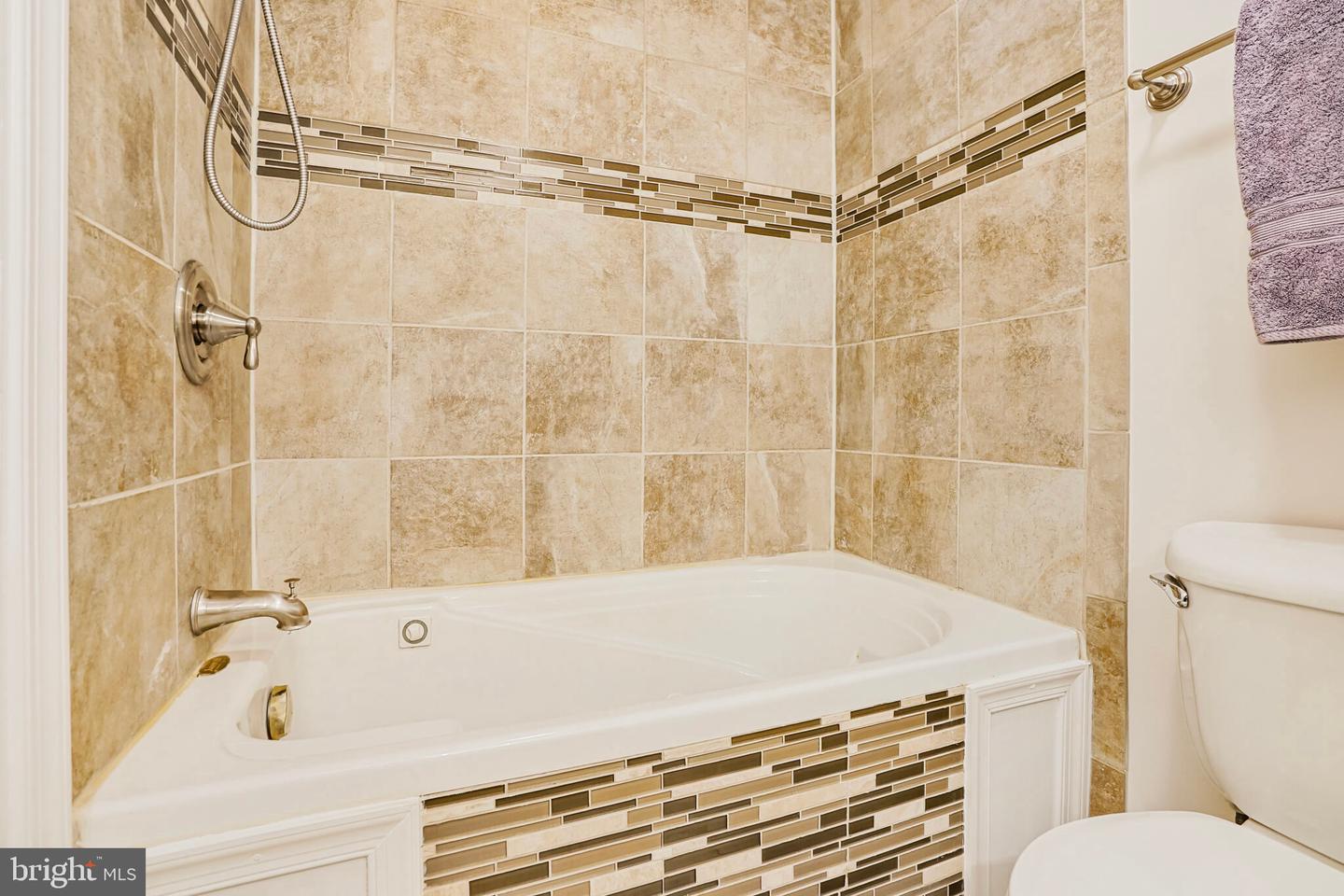 2316 KINGSBURY LN, WOODBRIDGE, Virginia 22192, 3 Bedrooms Bedrooms, ,2 BathroomsBathrooms,Residential,For sale,2316 KINGSBURY LN,VAPW2094338 MLS # VAPW2094338