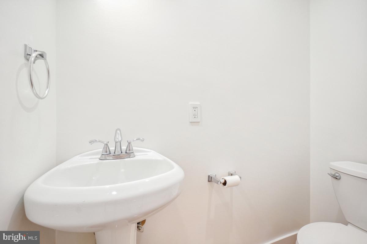 1706 OTIS ST NE, WASHINGTON, District Of Columbia 20018, 6 Bedrooms Bedrooms, ,4 BathroomsBathrooms,Residential,For sale,1706 OTIS ST NE,DCDC2199856 MLS # DCDC2199856