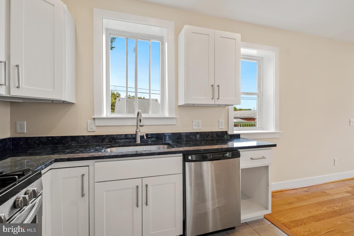 1706 OTIS ST NE, WASHINGTON, District Of Columbia 20018, 6 Bedrooms Bedrooms, ,4 BathroomsBathrooms,Residential,For sale,1706 OTIS ST NE,DCDC2199856 MLS # DCDC2199856