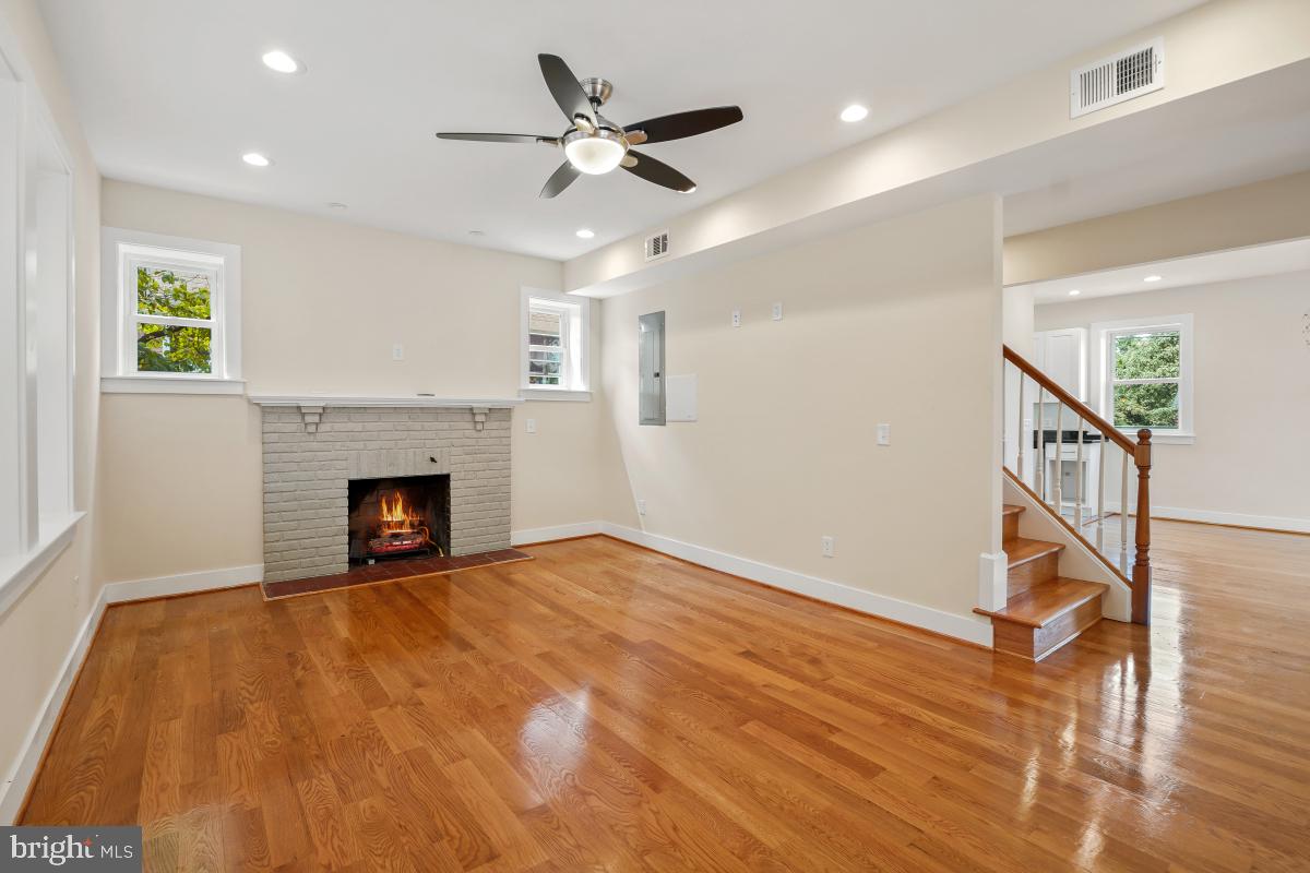1706 OTIS ST NE, WASHINGTON, District Of Columbia 20018, 6 Bedrooms Bedrooms, ,4 BathroomsBathrooms,Residential,For sale,1706 OTIS ST NE,DCDC2199856 MLS # DCDC2199856