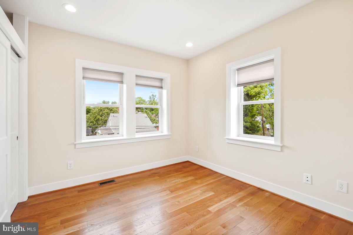 1706 OTIS ST NE, WASHINGTON, District Of Columbia 20018, 6 Bedrooms Bedrooms, ,4 BathroomsBathrooms,Residential,For sale,1706 OTIS ST NE,DCDC2199856 MLS # DCDC2199856