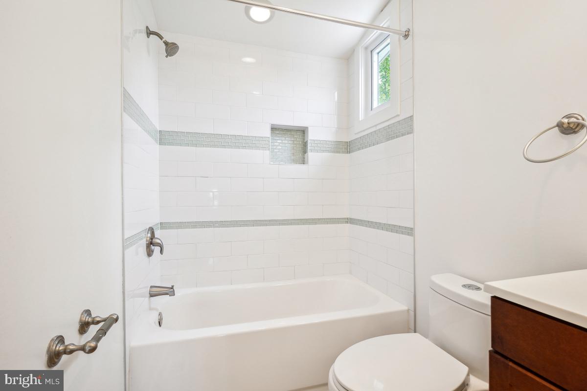 1706 OTIS ST NE, WASHINGTON, District Of Columbia 20018, 6 Bedrooms Bedrooms, ,4 BathroomsBathrooms,Residential,For sale,1706 OTIS ST NE,DCDC2199856 MLS # DCDC2199856