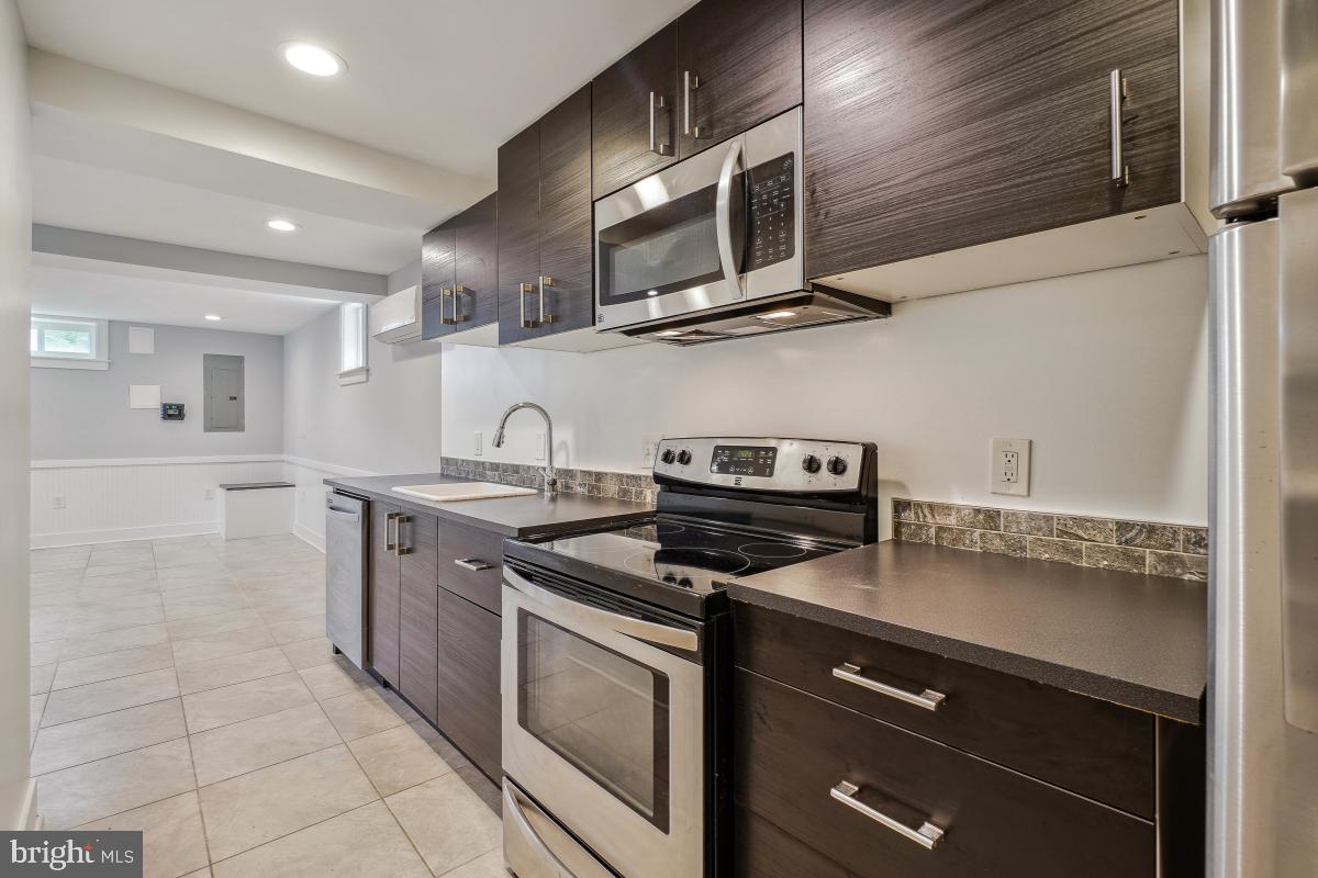 1706 OTIS ST NE, WASHINGTON, District Of Columbia 20018, 6 Bedrooms Bedrooms, ,4 BathroomsBathrooms,Residential,For sale,1706 OTIS ST NE,DCDC2199856 MLS # DCDC2199856
