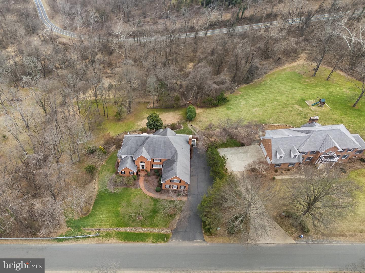 7887 WELLINGTON DR, WARRENTON, Virginia 20186, 6 Bedrooms Bedrooms, ,5 BathroomsBathrooms,Residential,For sale,7887 WELLINGTON DR,VAFQ2016562 MLS # VAFQ2016562