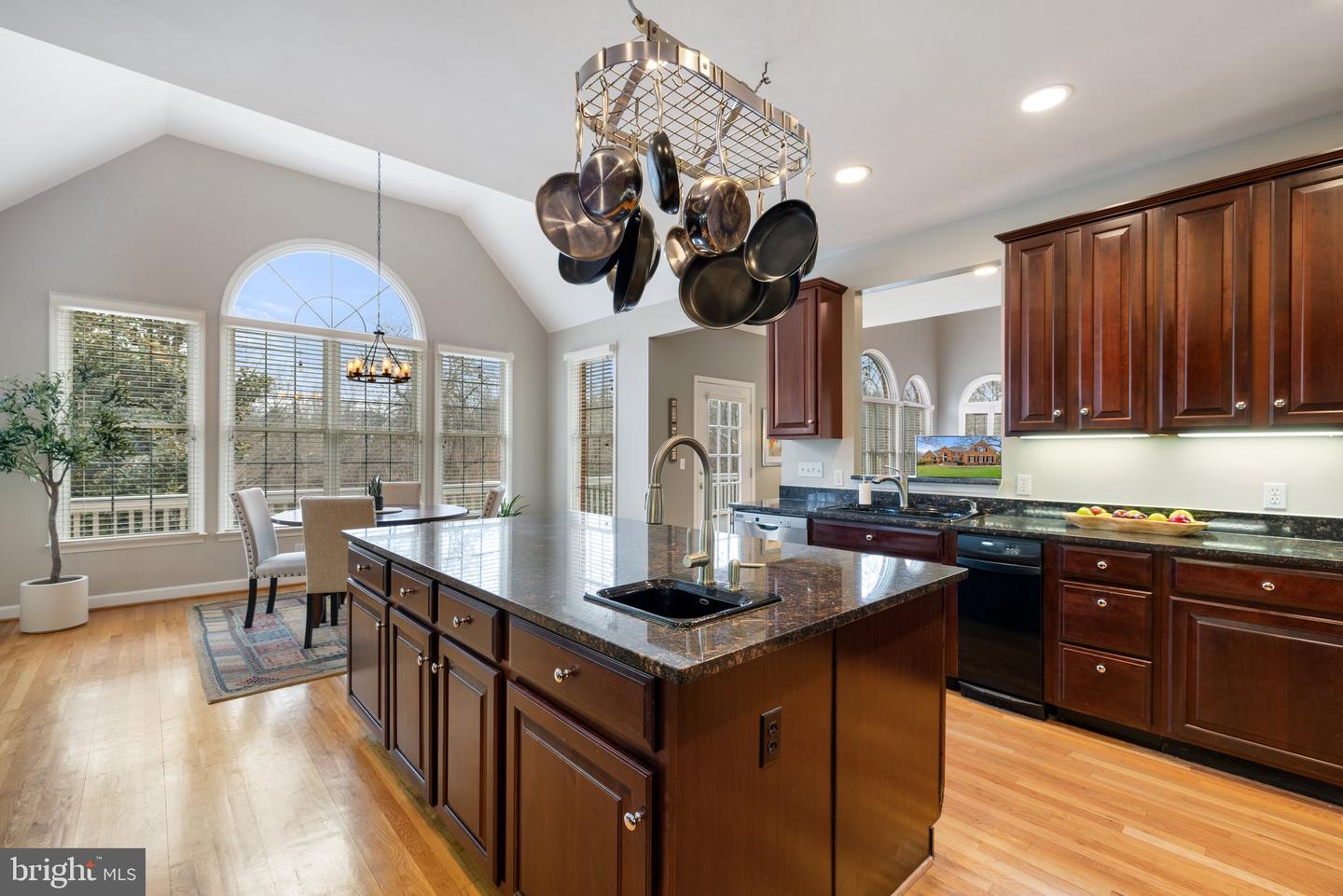 7887 WELLINGTON DR, WARRENTON, Virginia 20186, 6 Bedrooms Bedrooms, ,5 BathroomsBathrooms,Residential,For sale,7887 WELLINGTON DR,VAFQ2016562 MLS # VAFQ2016562
