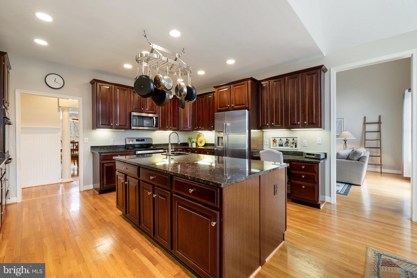 7887 WELLINGTON DR, WARRENTON, Virginia 20186, 6 Bedrooms Bedrooms, ,5 BathroomsBathrooms,Residential,For sale,7887 WELLINGTON DR,VAFQ2016562 MLS # VAFQ2016562