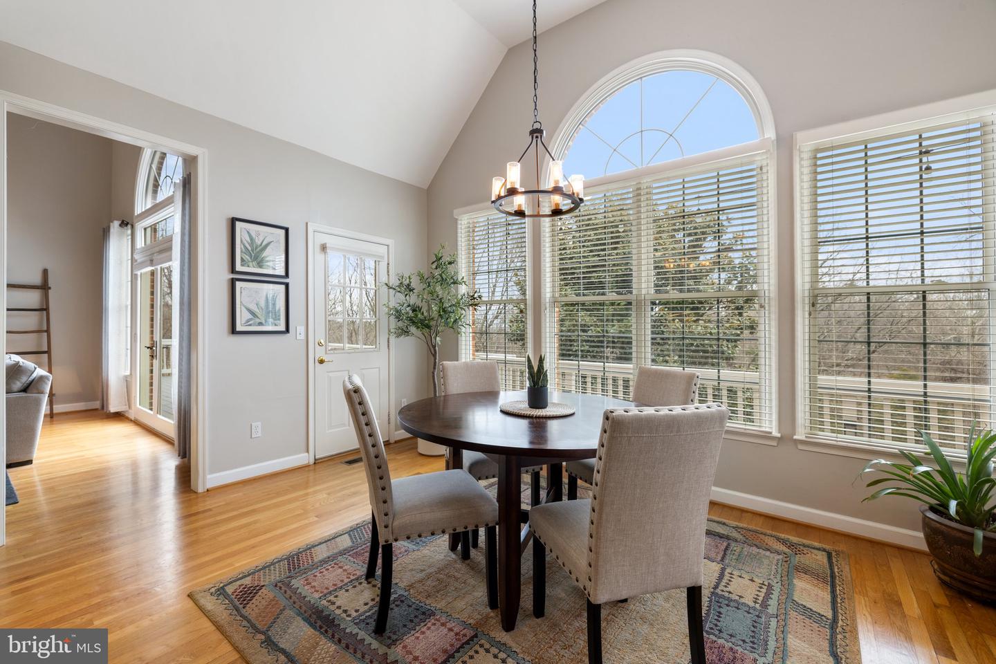 7887 WELLINGTON DR, WARRENTON, Virginia 20186, 6 Bedrooms Bedrooms, ,5 BathroomsBathrooms,Residential,For sale,7887 WELLINGTON DR,VAFQ2016562 MLS # VAFQ2016562