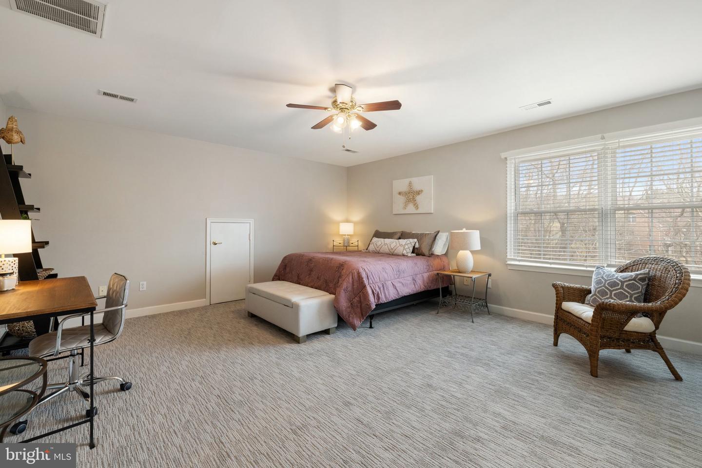 7887 WELLINGTON DR, WARRENTON, Virginia 20186, 6 Bedrooms Bedrooms, ,5 BathroomsBathrooms,Residential,For sale,7887 WELLINGTON DR,VAFQ2016562 MLS # VAFQ2016562