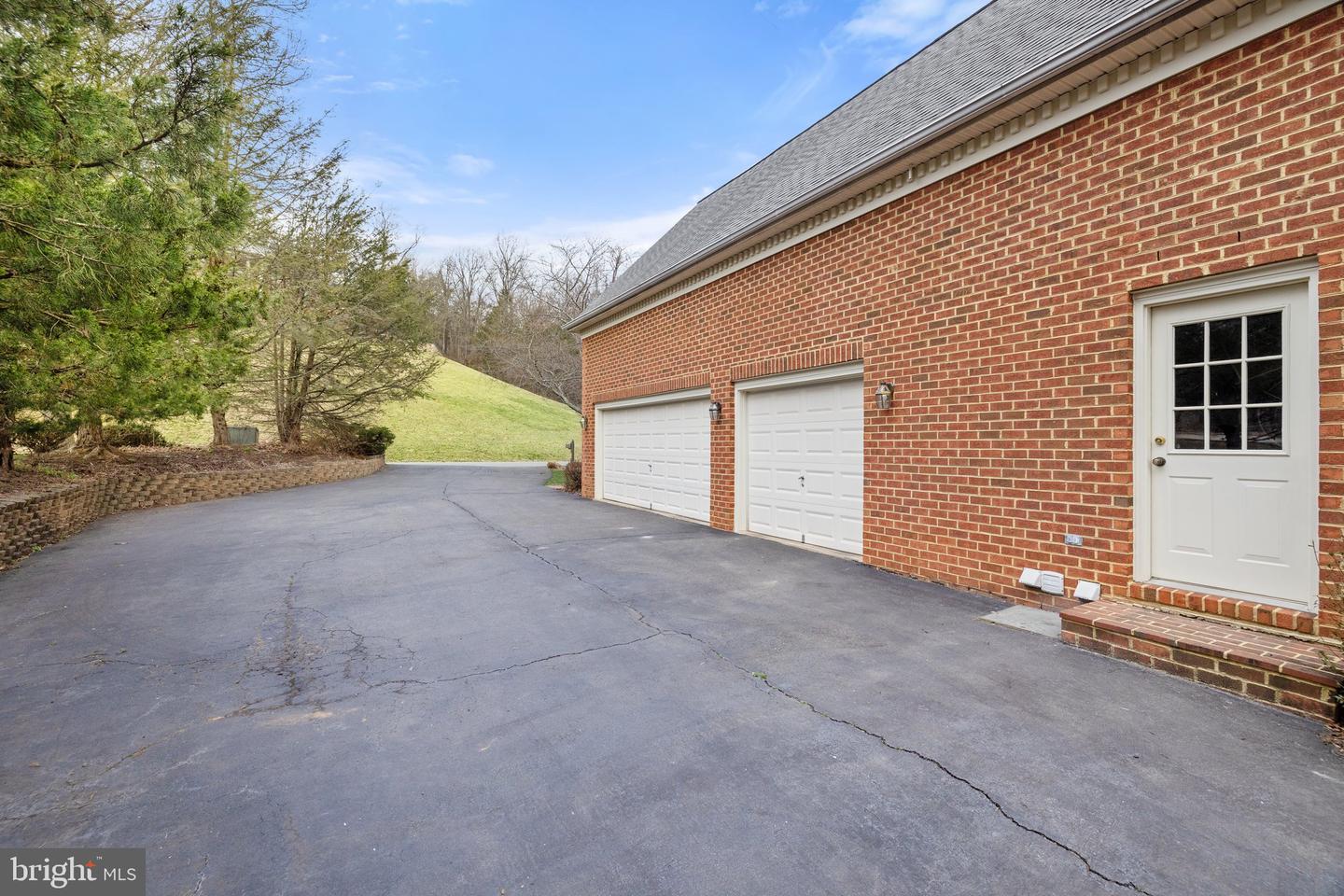 7887 WELLINGTON DR, WARRENTON, Virginia 20186, 6 Bedrooms Bedrooms, ,5 BathroomsBathrooms,Residential,For sale,7887 WELLINGTON DR,VAFQ2016562 MLS # VAFQ2016562