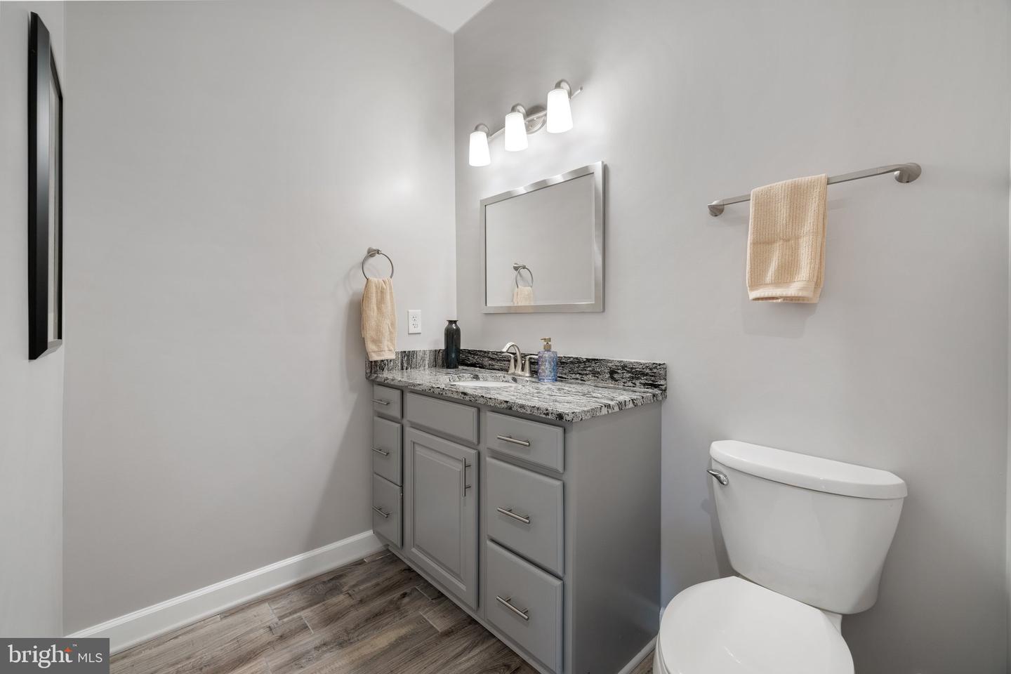 7887 WELLINGTON DR, WARRENTON, Virginia 20186, 6 Bedrooms Bedrooms, ,5 BathroomsBathrooms,Residential,For sale,7887 WELLINGTON DR,VAFQ2016562 MLS # VAFQ2016562