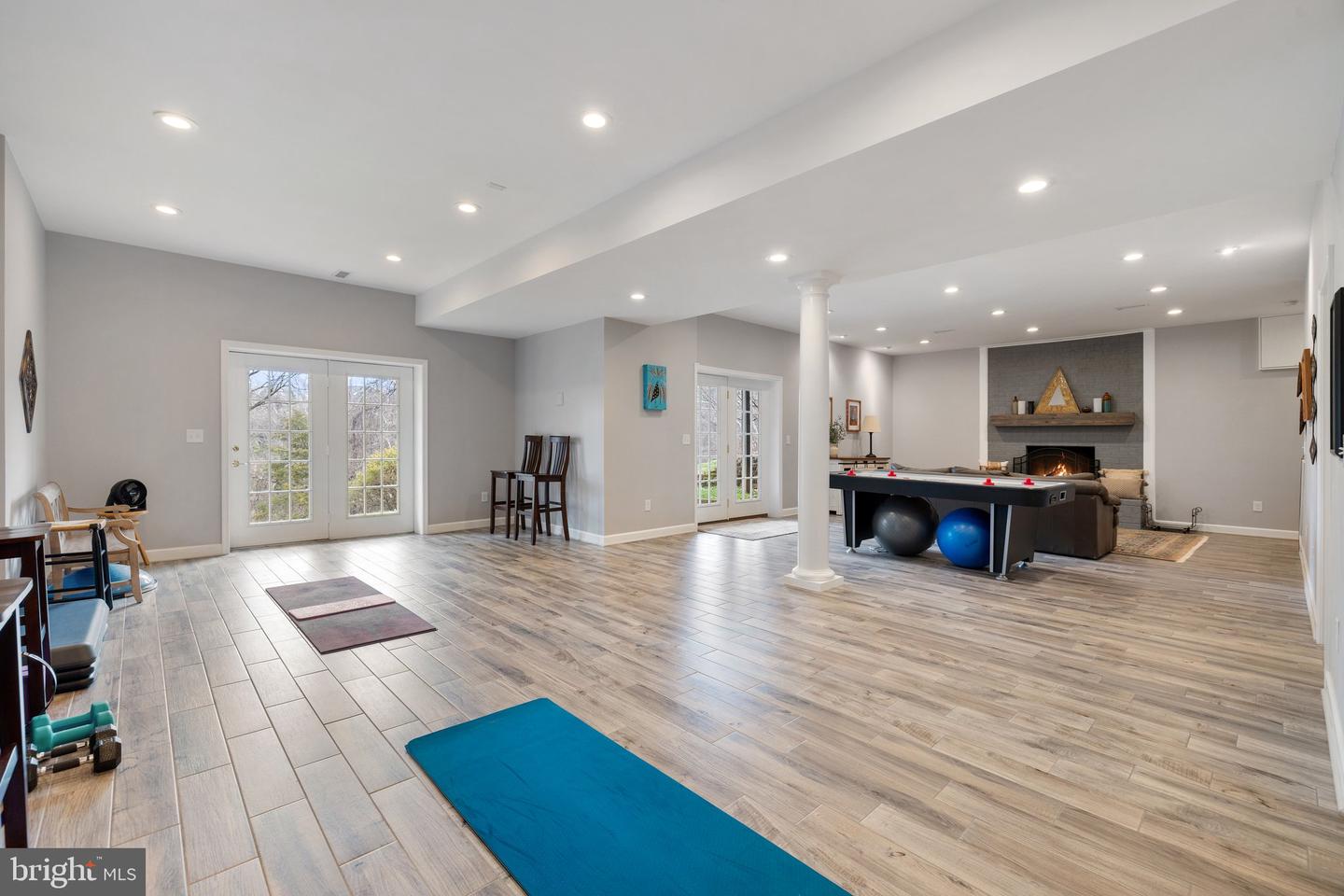 7887 WELLINGTON DR, WARRENTON, Virginia 20186, 6 Bedrooms Bedrooms, ,5 BathroomsBathrooms,Residential,For sale,7887 WELLINGTON DR,VAFQ2016562 MLS # VAFQ2016562