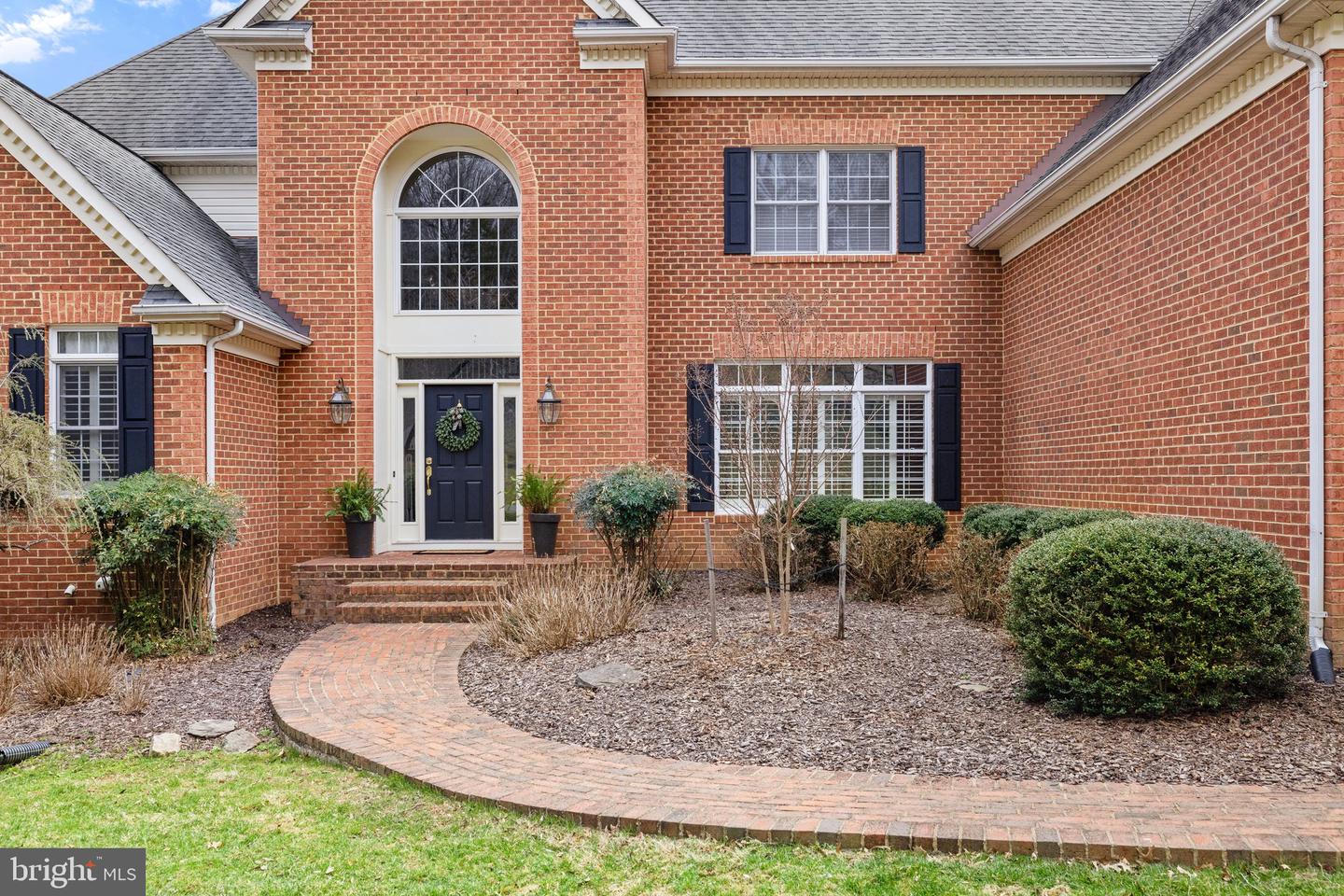 7887 WELLINGTON DR, WARRENTON, Virginia 20186, 6 Bedrooms Bedrooms, ,5 BathroomsBathrooms,Residential,For sale,7887 WELLINGTON DR,VAFQ2016562 MLS # VAFQ2016562