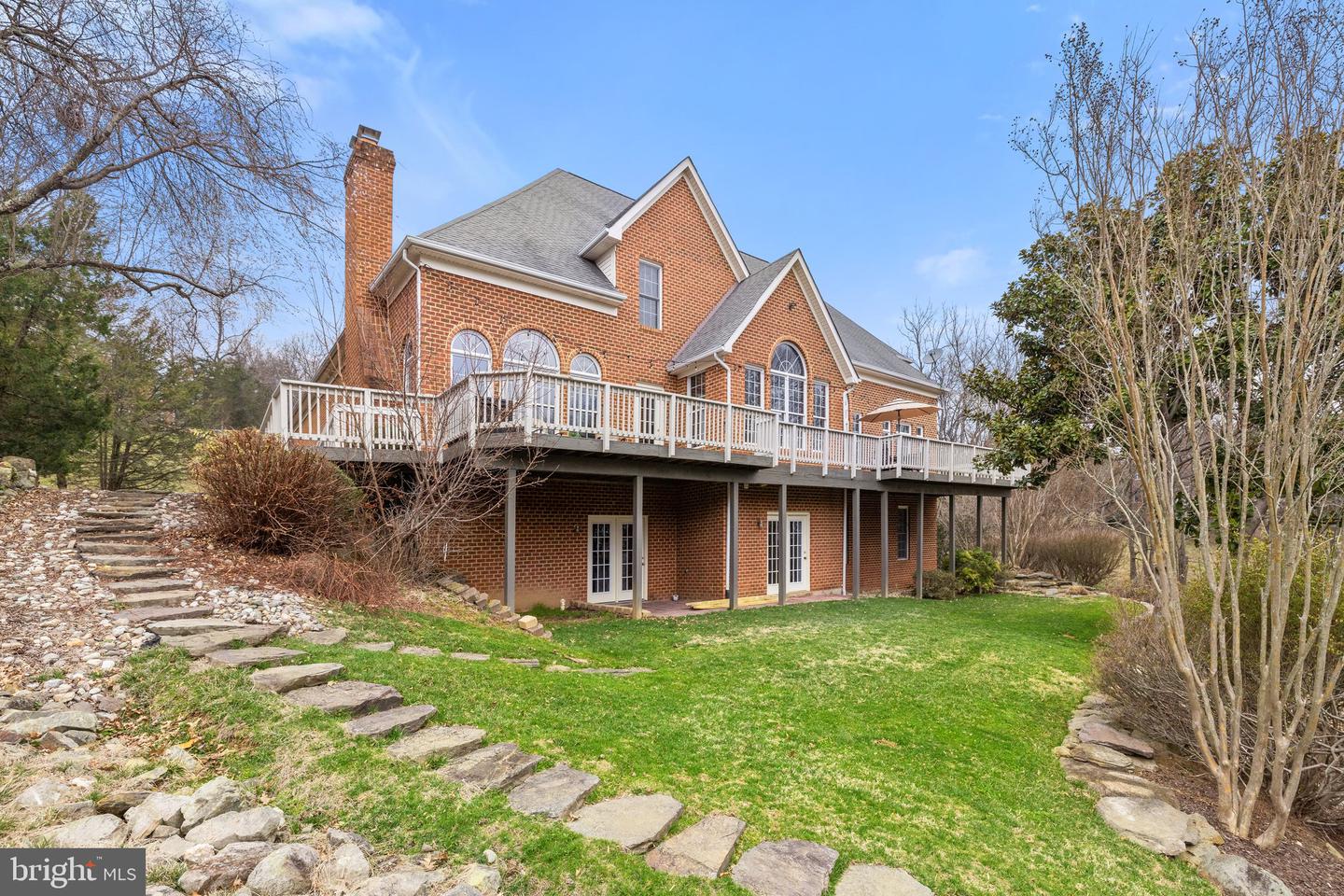 7887 WELLINGTON DR, WARRENTON, Virginia 20186, 6 Bedrooms Bedrooms, ,5 BathroomsBathrooms,Residential,For sale,7887 WELLINGTON DR,VAFQ2016562 MLS # VAFQ2016562