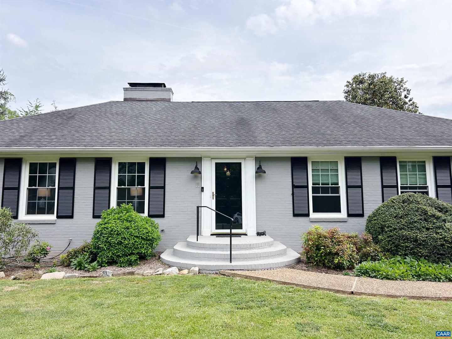 102 BOLLINGBROOK DR, CHARLOTTESVILLE, Virginia 22911, 3 Bedrooms Bedrooms, ,3 BathroomsBathrooms,Residential,For sale,102 BOLLINGBROOK DR,664326 MLS # 664326