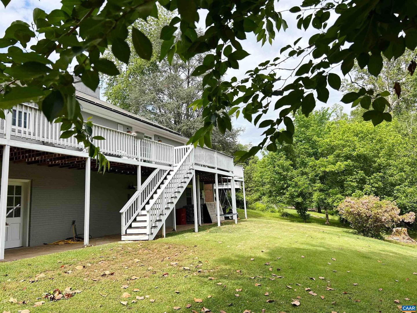 102 BOLLINGBROOK DR, CHARLOTTESVILLE, Virginia 22911, 3 Bedrooms Bedrooms, ,3 BathroomsBathrooms,Residential,For sale,102 BOLLINGBROOK DR,664326 MLS # 664326