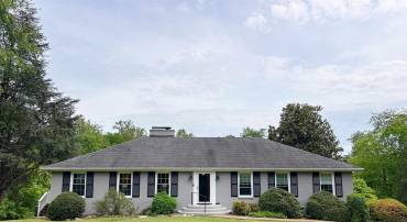 102 BOLLINGBROOK DR, CHARLOTTESVILLE, Virginia 22911, 3 Bedrooms Bedrooms, ,3 BathroomsBathrooms,Residential,For sale,102 BOLLINGBROOK DR,664326 MLS # 664326