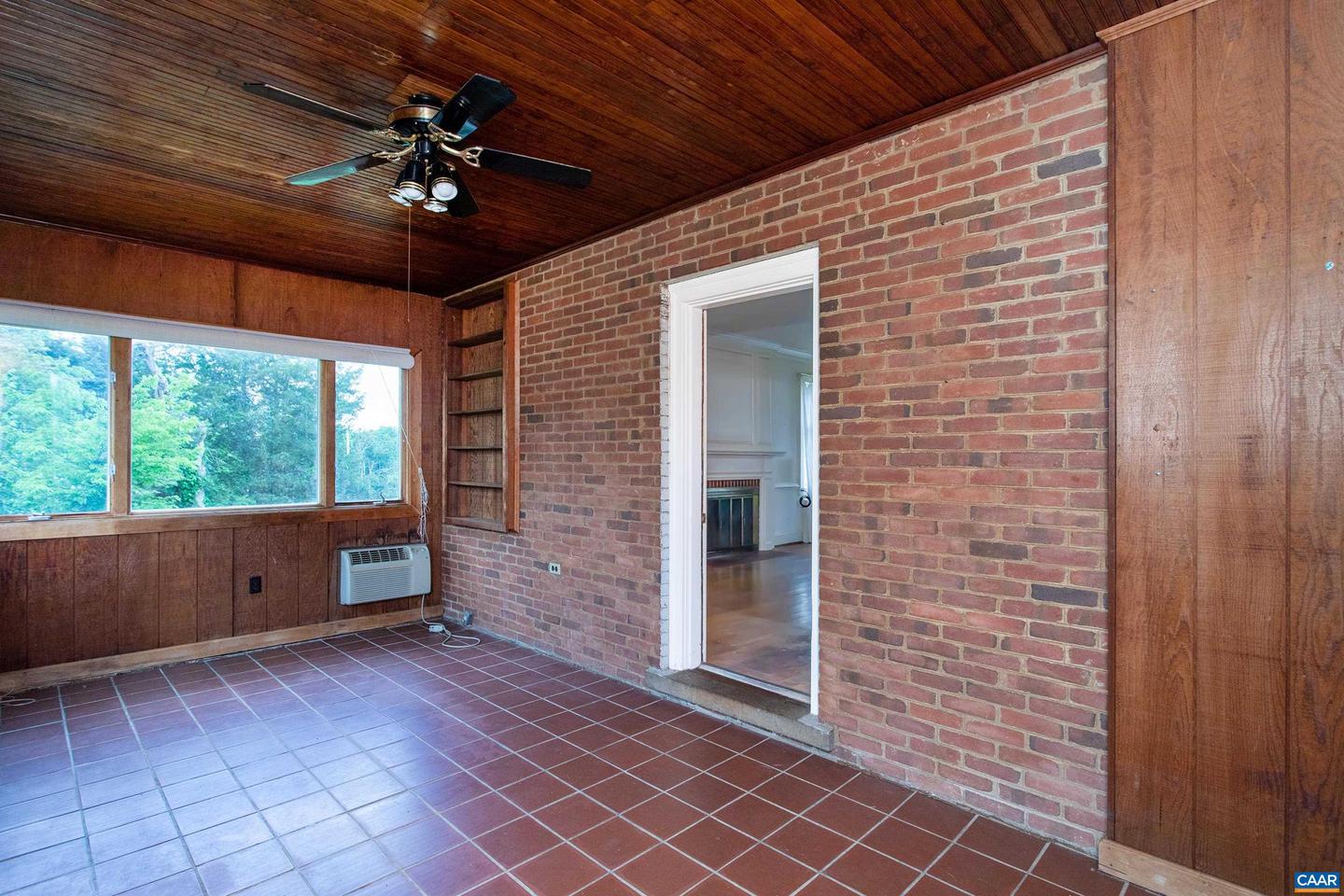 293 LLAMA FARM RD, CHARLOTTESVILLE, Virginia 22902, 3 Bedrooms Bedrooms, ,4 BathroomsBathrooms,Residential,For sale,293 LLAMA FARM RD,664327 MLS # 664327
