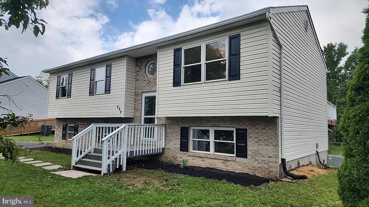 288 WISE AVE, STRASBURG, Virginia 22657, 5 Bedrooms Bedrooms, ,3 BathroomsBathrooms,Residential,For sale,288 WISE AVE,VASH2011408 MLS # VASH2011408