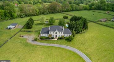 19964 PLEASANT MEADOW LN, PURCELLVILLE, Virginia 20132, 5 Bedrooms Bedrooms, ,5 BathroomsBathrooms,Residential,For sale,19964 PLEASANT MEADOW LN,VALO2096002 MLS # VALO2096002