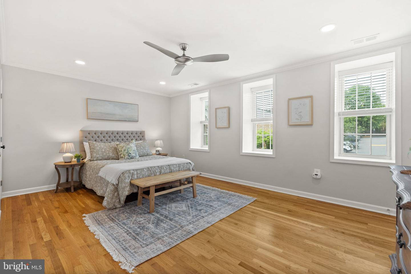 6601 MCLEAN CT, MCLEAN, Virginia 22101, 4 Bedrooms Bedrooms, ,3 BathroomsBathrooms,Residential,For sale,6601 MCLEAN CT,VAFX2239790 MLS # VAFX2239790