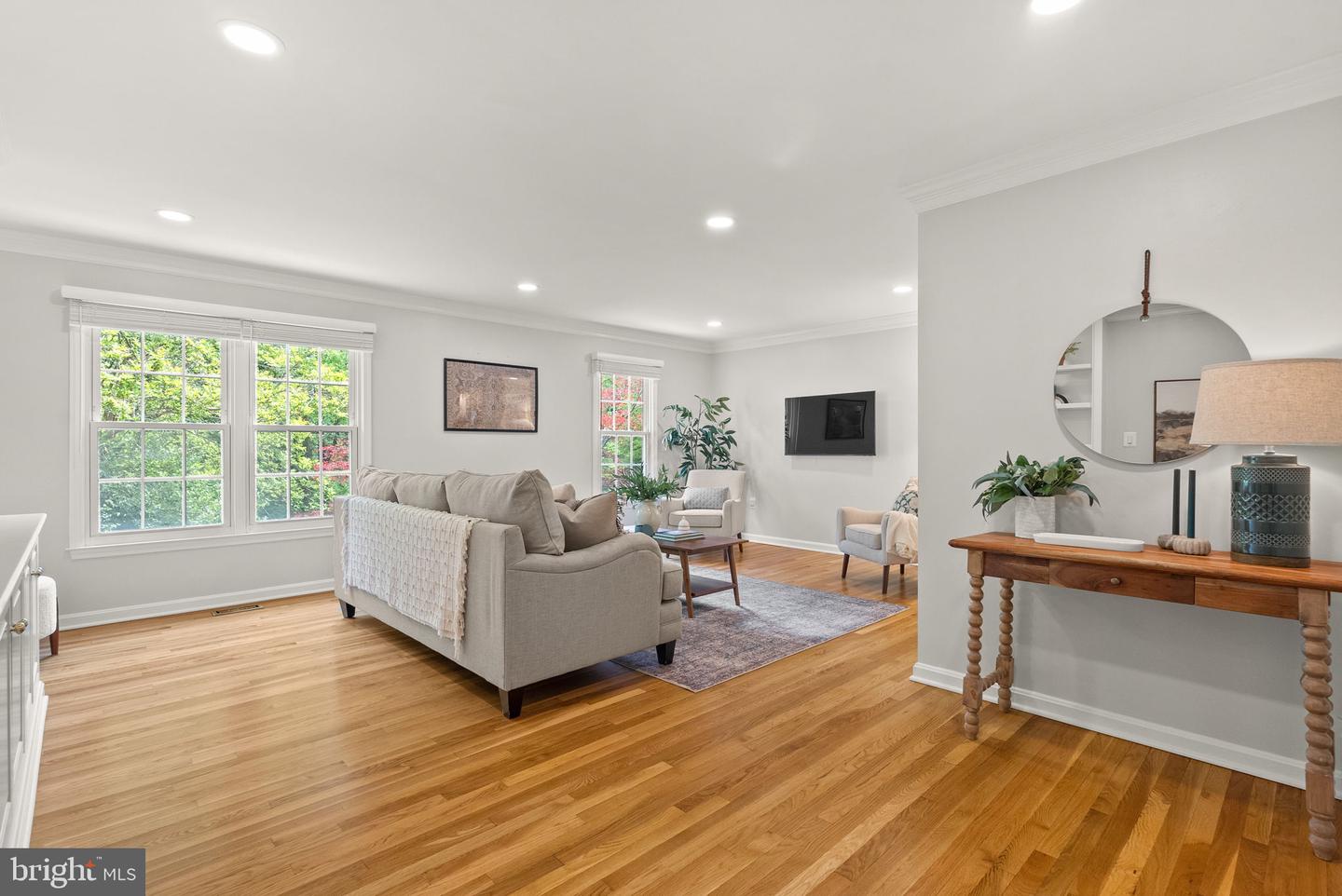6601 MCLEAN CT, MCLEAN, Virginia 22101, 4 Bedrooms Bedrooms, ,3 BathroomsBathrooms,Residential,For sale,6601 MCLEAN CT,VAFX2239790 MLS # VAFX2239790