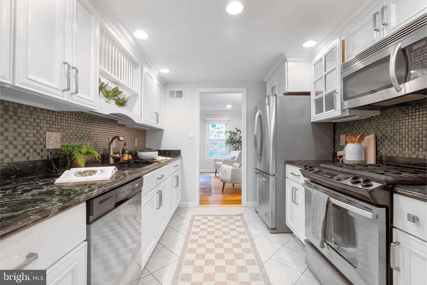 6601 MCLEAN CT, MCLEAN, Virginia 22101, 4 Bedrooms Bedrooms, ,3 BathroomsBathrooms,Residential,For sale,6601 MCLEAN CT,VAFX2239790 MLS # VAFX2239790