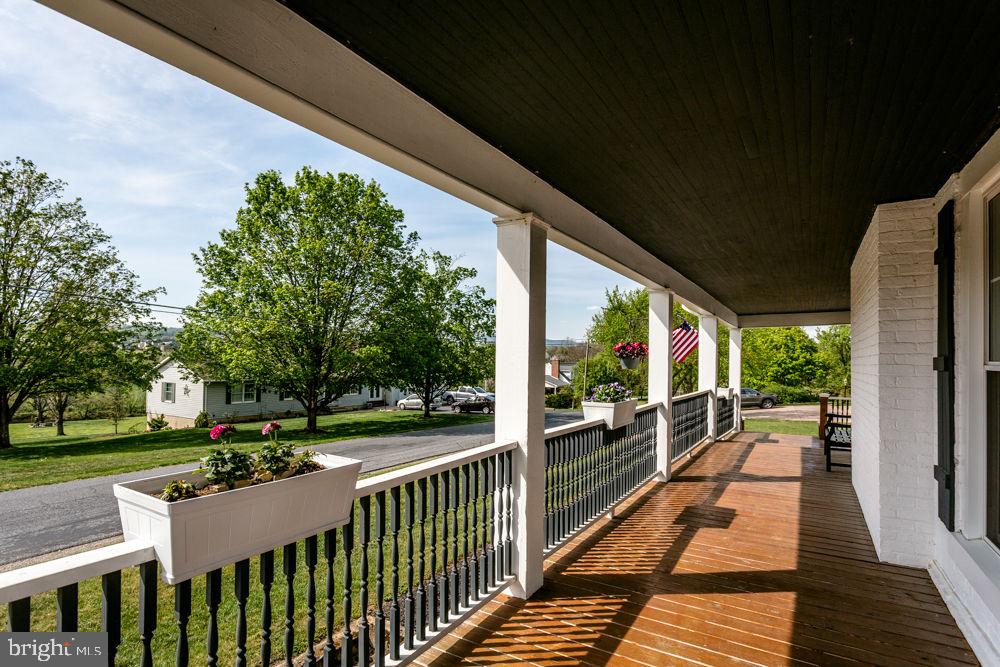 644 EARLY DR, BROADWAY, Virginia 22815, 6 Bedrooms Bedrooms, ,4 BathroomsBathrooms,Residential,For sale,644 EARLY DR,VARO2002280 MLS # VARO2002280