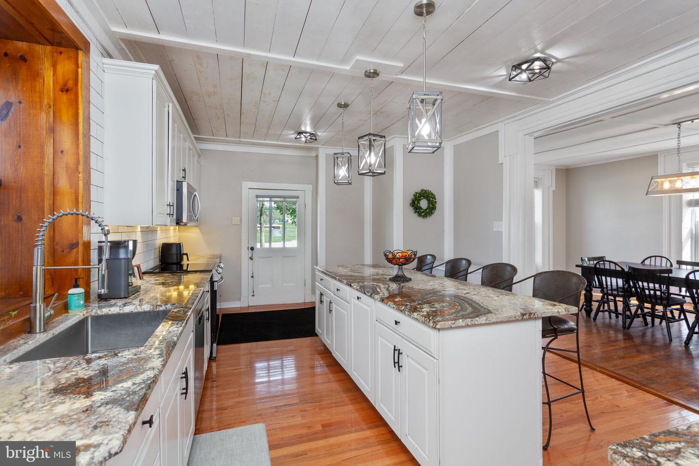644 EARLY DR, BROADWAY, Virginia 22815, 6 Bedrooms Bedrooms, ,4 BathroomsBathrooms,Residential,For sale,644 EARLY DR,VARO2002280 MLS # VARO2002280