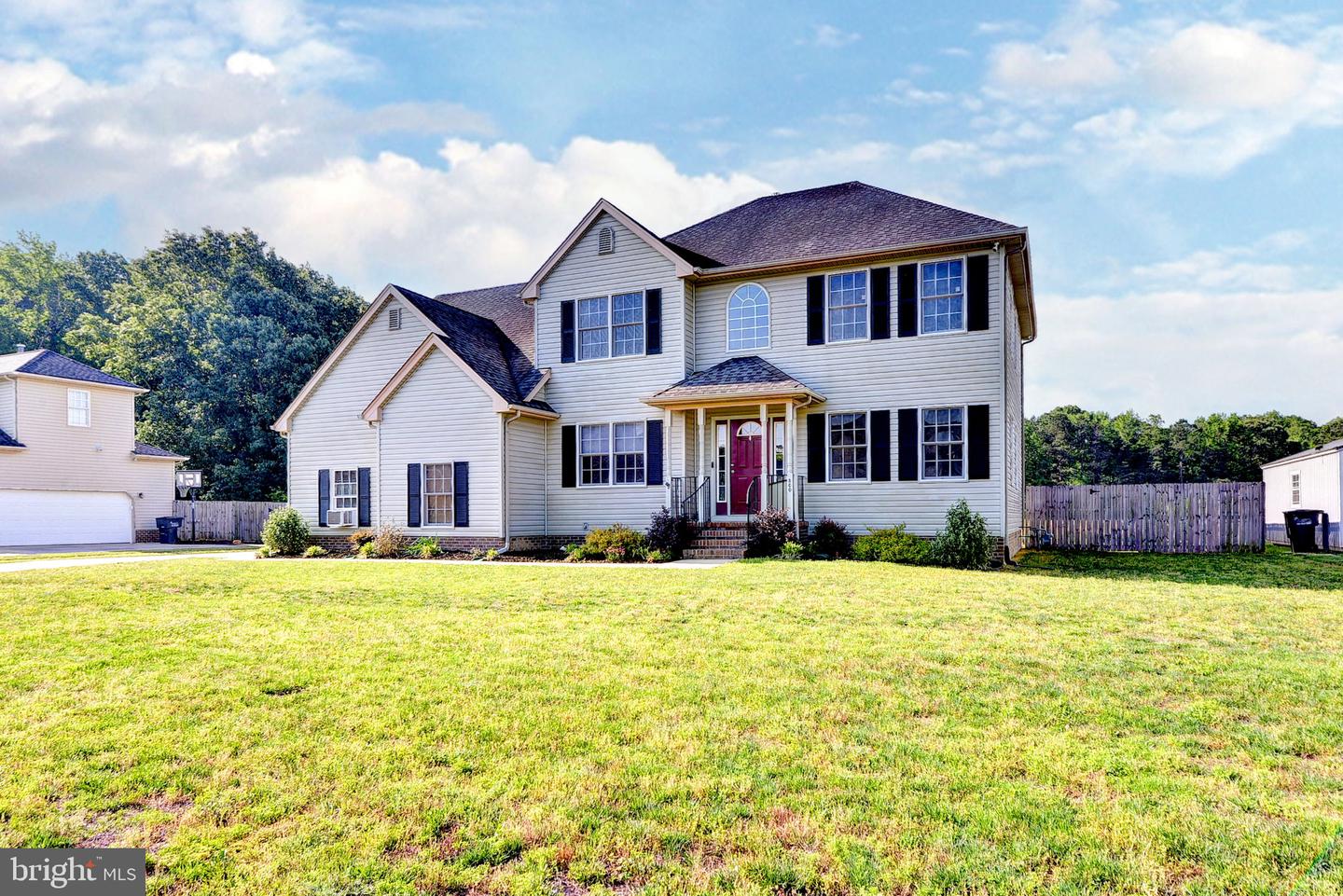800 CANTEBERRY LN, SMITHFIELD, Virginia 23430, 4 Bedrooms Bedrooms, 8 Rooms Rooms,2 BathroomsBathrooms,Residential,For sale,800 CANTEBERRY LN,VAIW2000054 MLS # VAIW2000054