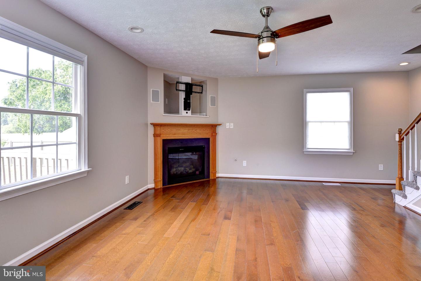 800 CANTEBERRY LN, SMITHFIELD, Virginia 23430, 4 Bedrooms Bedrooms, 8 Rooms Rooms,2 BathroomsBathrooms,Residential,For sale,800 CANTEBERRY LN,VAIW2000054 MLS # VAIW2000054