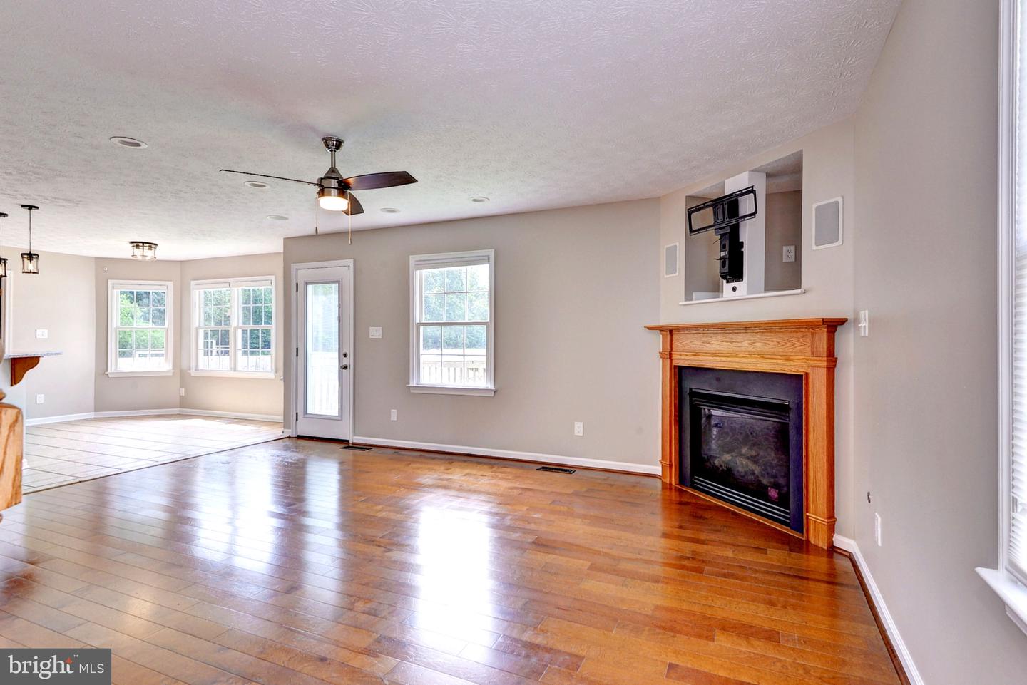 800 CANTEBERRY LN, SMITHFIELD, Virginia 23430, 4 Bedrooms Bedrooms, 8 Rooms Rooms,2 BathroomsBathrooms,Residential,For sale,800 CANTEBERRY LN,VAIW2000054 MLS # VAIW2000054
