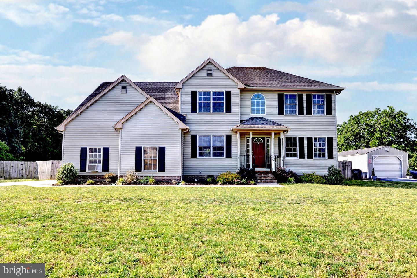 800 CANTEBERRY LN, SMITHFIELD, Virginia 23430, 4 Bedrooms Bedrooms, 8 Rooms Rooms,2 BathroomsBathrooms,Residential,For sale,800 CANTEBERRY LN,VAIW2000054 MLS # VAIW2000054