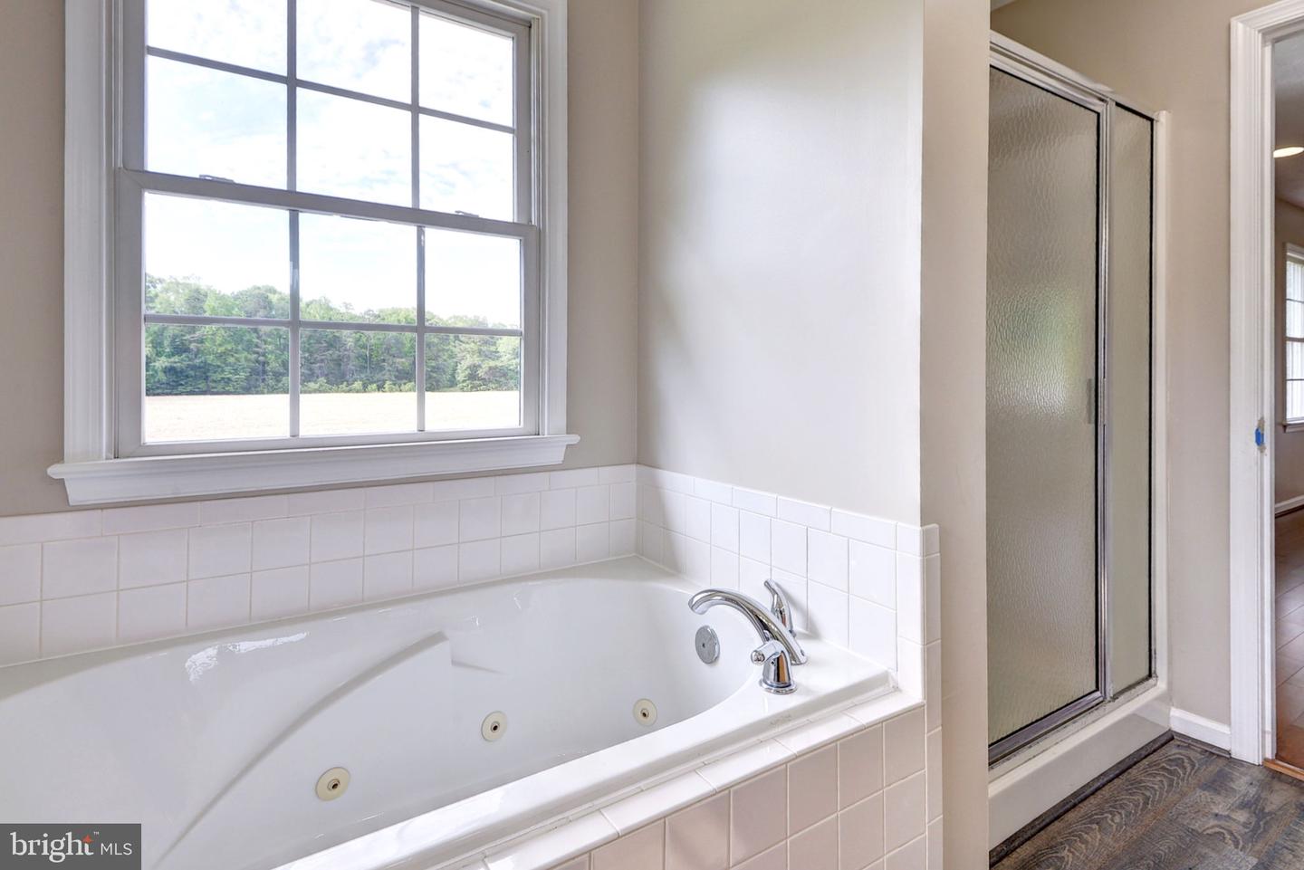 800 CANTEBERRY LN, SMITHFIELD, Virginia 23430, 4 Bedrooms Bedrooms, 8 Rooms Rooms,2 BathroomsBathrooms,Residential,For sale,800 CANTEBERRY LN,VAIW2000054 MLS # VAIW2000054