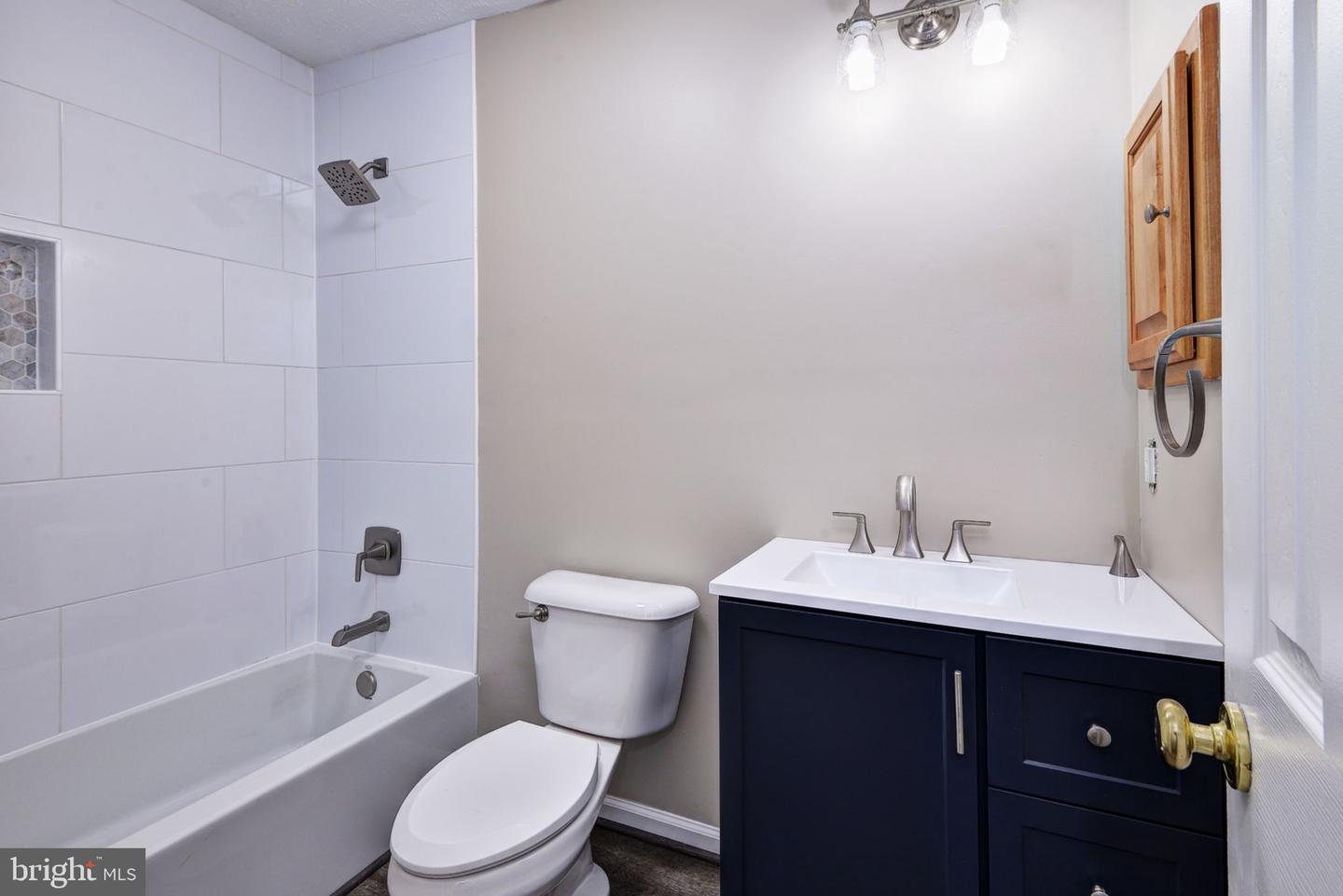 800 CANTEBERRY LN, SMITHFIELD, Virginia 23430, 4 Bedrooms Bedrooms, 8 Rooms Rooms,2 BathroomsBathrooms,Residential,For sale,800 CANTEBERRY LN,VAIW2000054 MLS # VAIW2000054