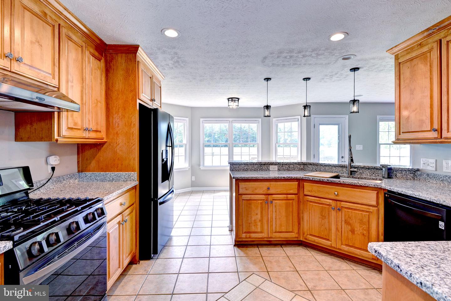 800 CANTEBERRY LN, SMITHFIELD, Virginia 23430, 4 Bedrooms Bedrooms, 8 Rooms Rooms,2 BathroomsBathrooms,Residential,For sale,800 CANTEBERRY LN,VAIW2000054 MLS # VAIW2000054