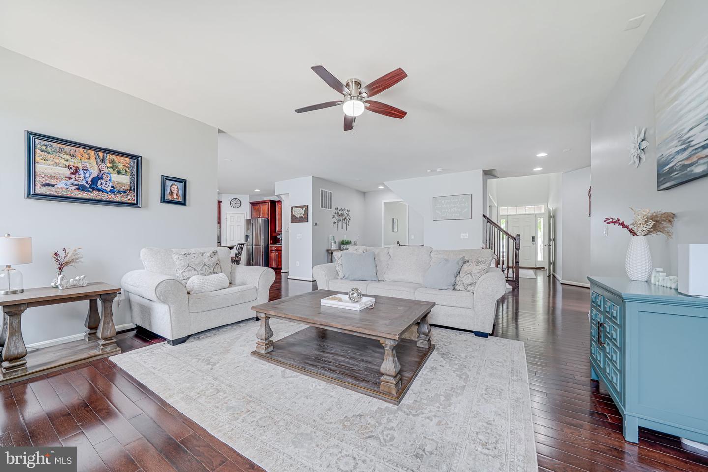 15202 JENNERETTE LN, WOODBRIDGE, Virginia 22193, 6 Bedrooms Bedrooms, ,4 BathroomsBathrooms,Residential,For sale,15202 JENNERETTE LN,VAPW2094354 MLS # VAPW2094354
