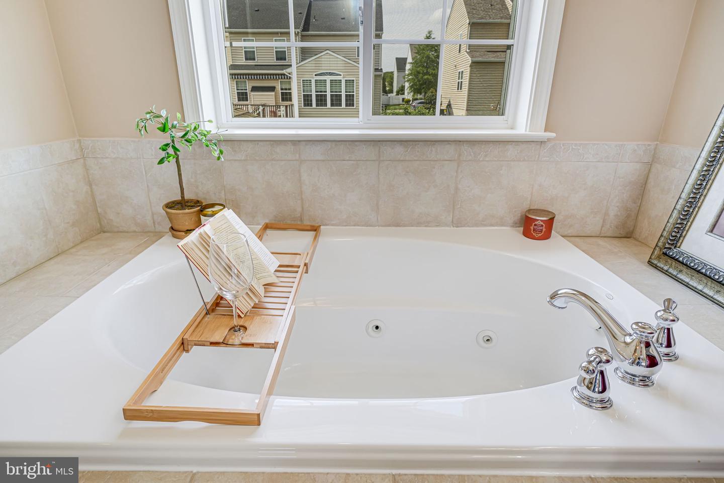 15202 JENNERETTE LN, WOODBRIDGE, Virginia 22193, 6 Bedrooms Bedrooms, ,4 BathroomsBathrooms,Residential,For sale,15202 JENNERETTE LN,VAPW2094354 MLS # VAPW2094354