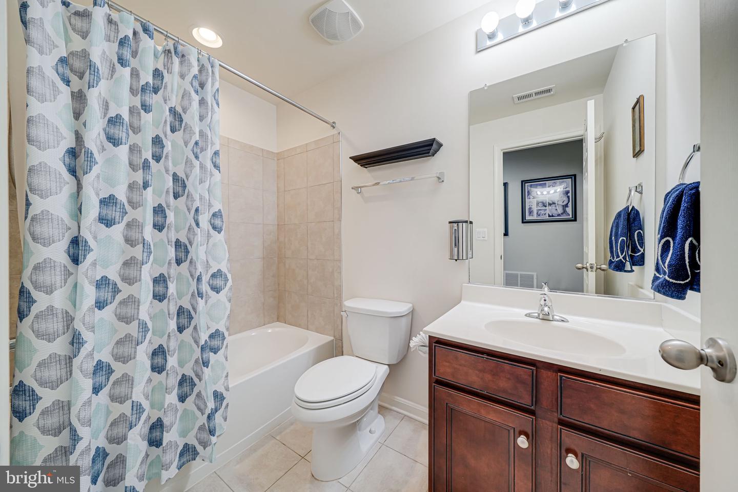 15202 JENNERETTE LN, WOODBRIDGE, Virginia 22193, 6 Bedrooms Bedrooms, ,4 BathroomsBathrooms,Residential,For sale,15202 JENNERETTE LN,VAPW2094354 MLS # VAPW2094354