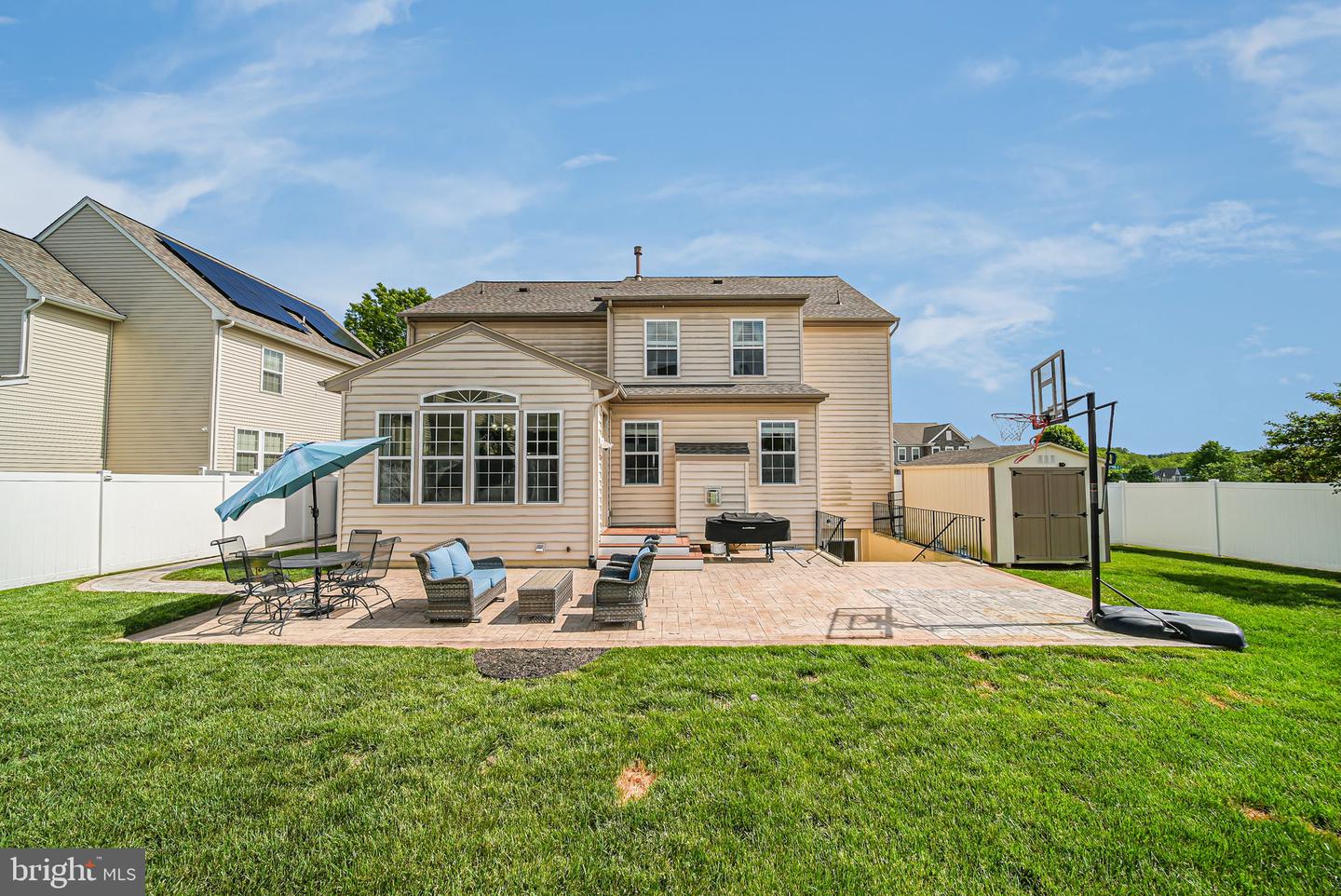 15202 JENNERETTE LN, WOODBRIDGE, Virginia 22193, 6 Bedrooms Bedrooms, ,4 BathroomsBathrooms,Residential,For sale,15202 JENNERETTE LN,VAPW2094354 MLS # VAPW2094354