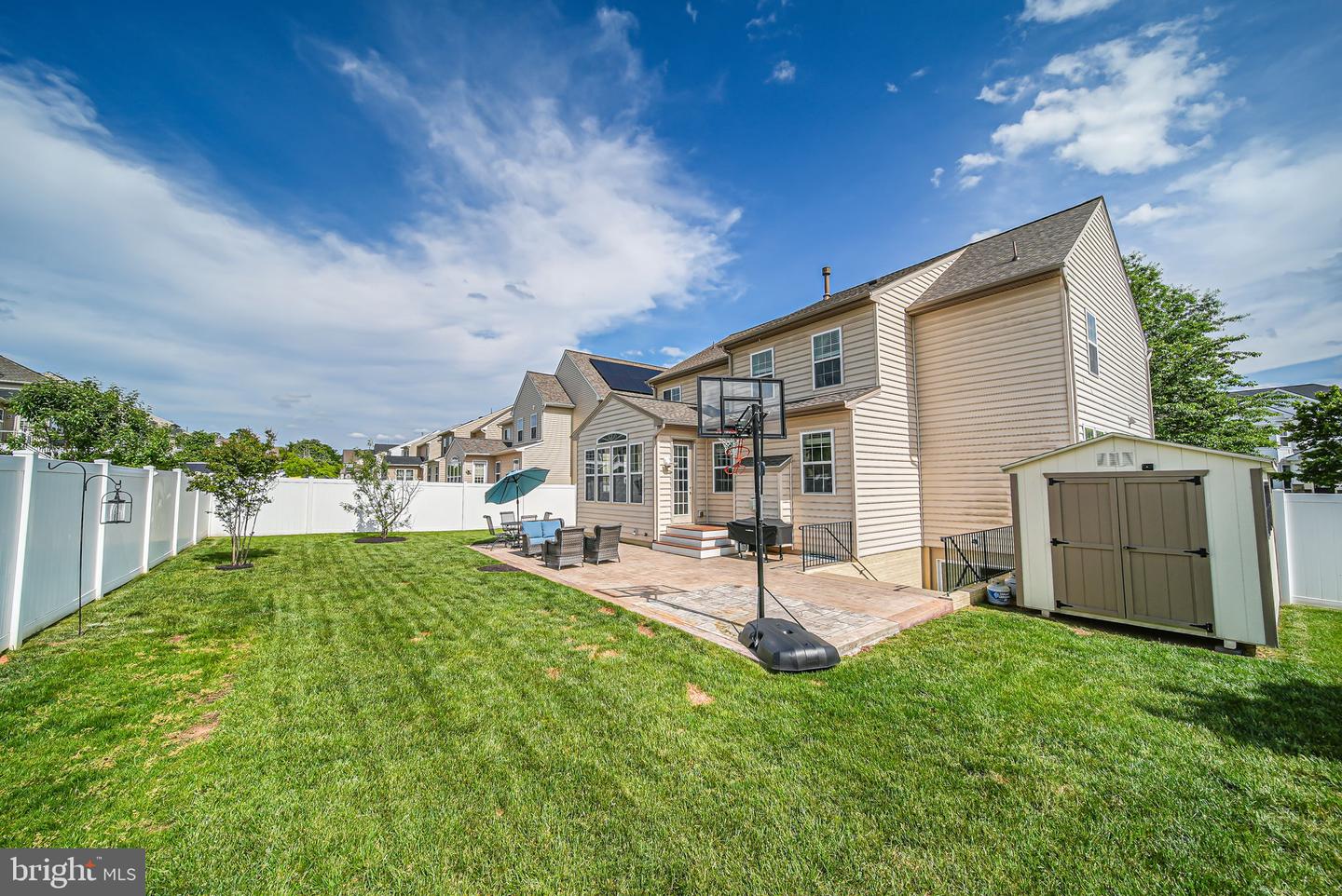 15202 JENNERETTE LN, WOODBRIDGE, Virginia 22193, 6 Bedrooms Bedrooms, ,4 BathroomsBathrooms,Residential,For sale,15202 JENNERETTE LN,VAPW2094354 MLS # VAPW2094354