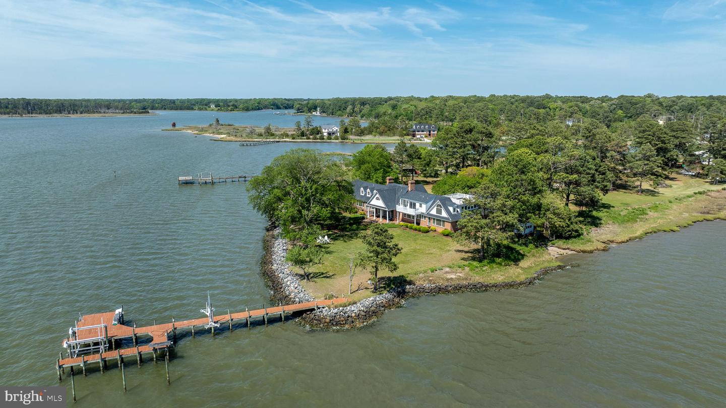6454 CARMINES ISLAND LN, HAYES, Virginia 23072, 5 Bedrooms Bedrooms, ,4 BathroomsBathrooms,Residential,For sale,6454 CARMINES ISLAND LN,VAGV2000130 MLS # VAGV2000130